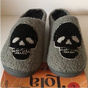 Gray Skull Women Slippers